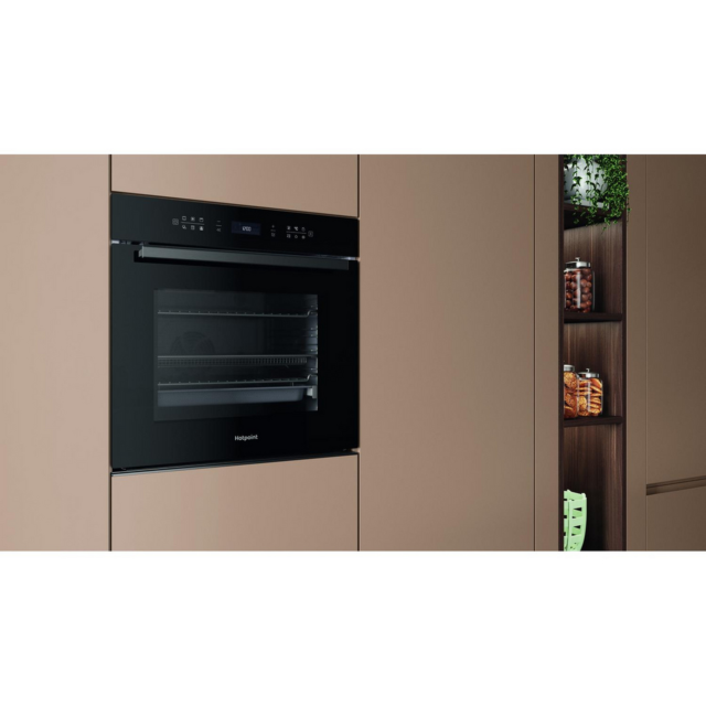Hotpoint HOI68PT1SBUKC 59.5cm Built-in Electric Oven Black